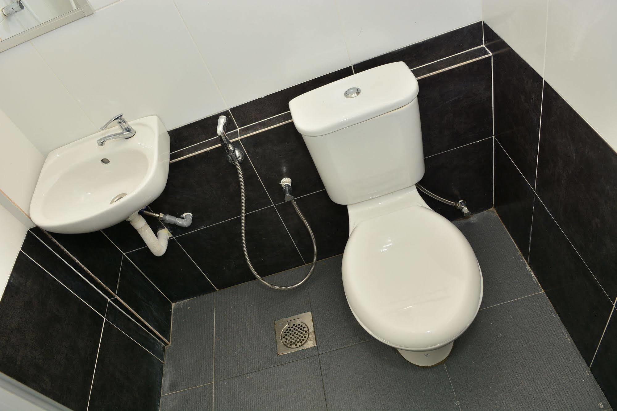 Qish Hotel Malacca Eksteriør bilde